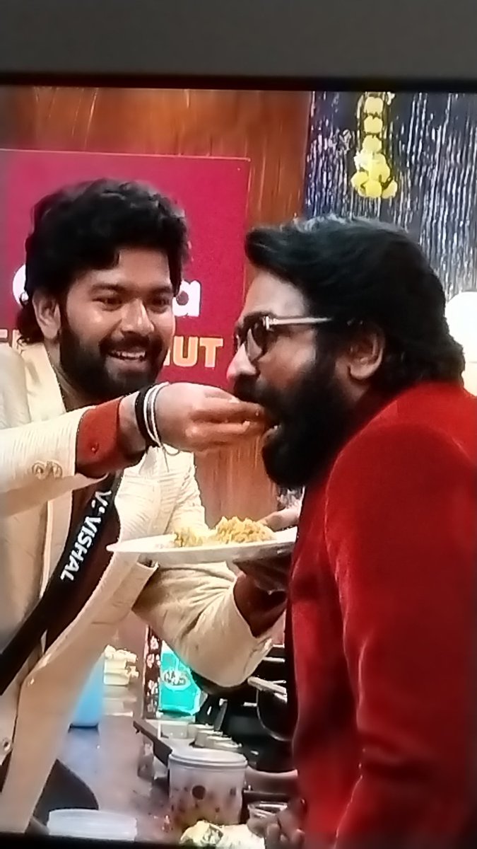Super scene <a href="/VijaySethuOffl/">VijaySethupathi</a> 
#VJVishal #BiggBoss8Tamil #BiggBossTamil8Season