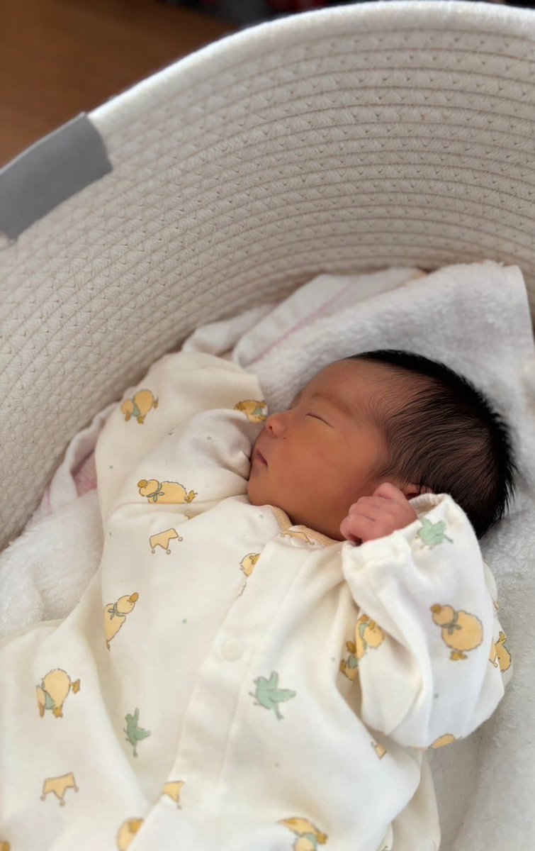 happy_217's tweet photo. 少し遅くなりましたが、マタニティマーク卒業です🤱
https://t.co/dge246Yy3m https://t.co/MTPb2dsWYF