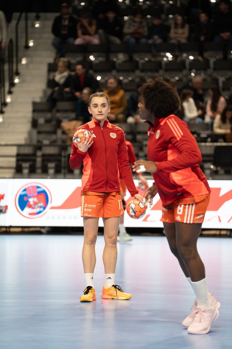 ⏲️18:00h CEST

Last games of the #elw round 2 are about to start 🔜

🇫🇷JDA Bourgogne Dijon Handball🆚 KGHM MKS Zaglebie Lubin 🇵🇱

🇭🇺Motherson Mosonmagyarovari KC 🆚 HSG Blomberg-Lippe 🇩🇪

🇳🇴Sola HK 🆚 BV Borussia Dortmund 🇩🇪

#ehfel #handball