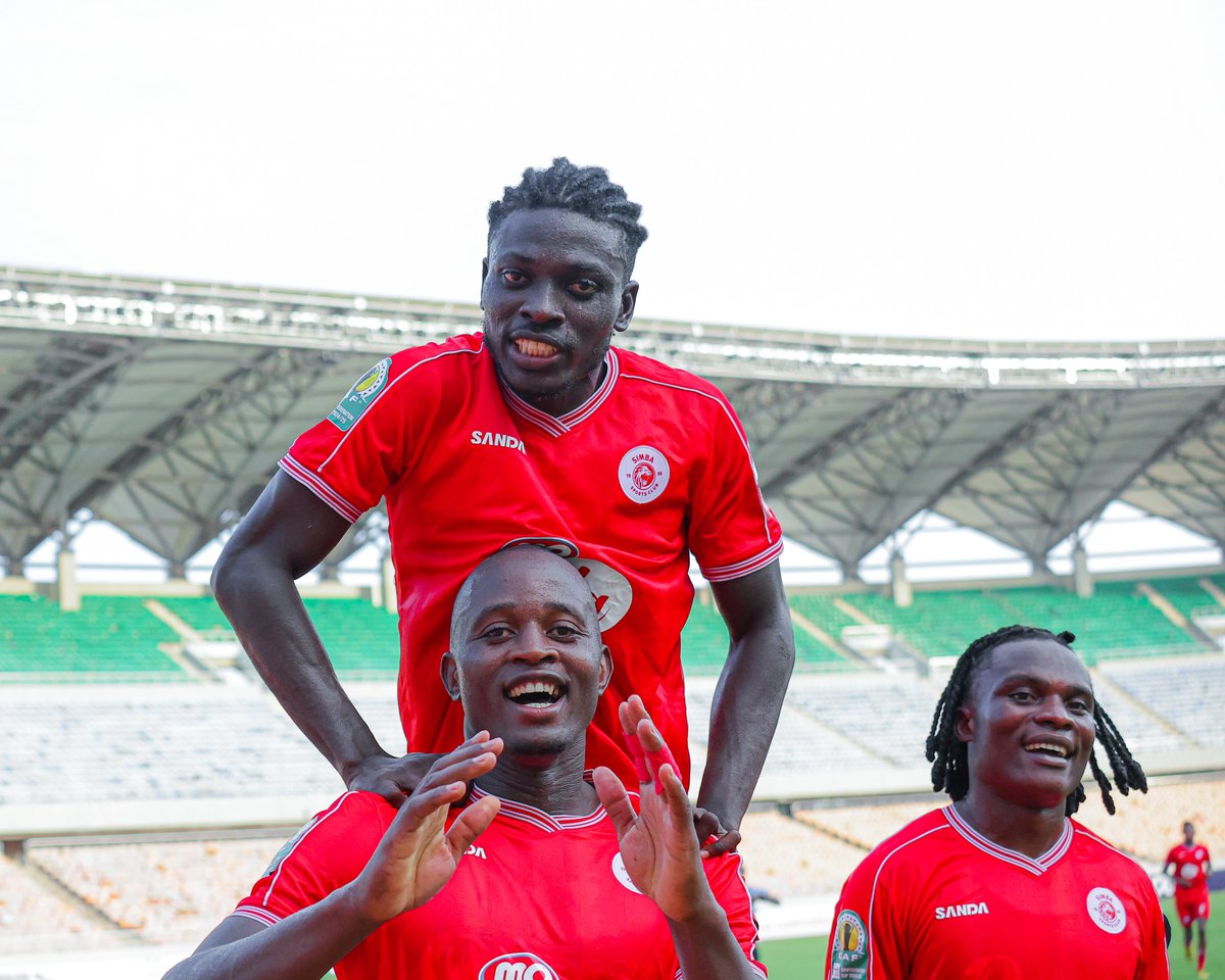 SimbaSCTanzania's tweet photo. Chuma cha pili kinawekwa na Ateba 💪 #TotalEnergiesCAFCC #WenyeNchi #NguvuMoja https://t.co/x6poIMl1yA