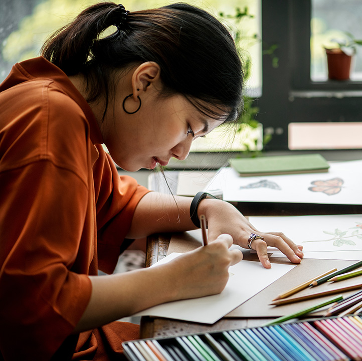 HOW TO: Drawing
Discover how the library can help you achieve your learning and creative goals! This month's session highlights library resources like Creativebug and LinkedIn Learning, focusing on mastering the art of drawing. #HHPL #HaltonHills
Register: shorturl.at/GAZoL