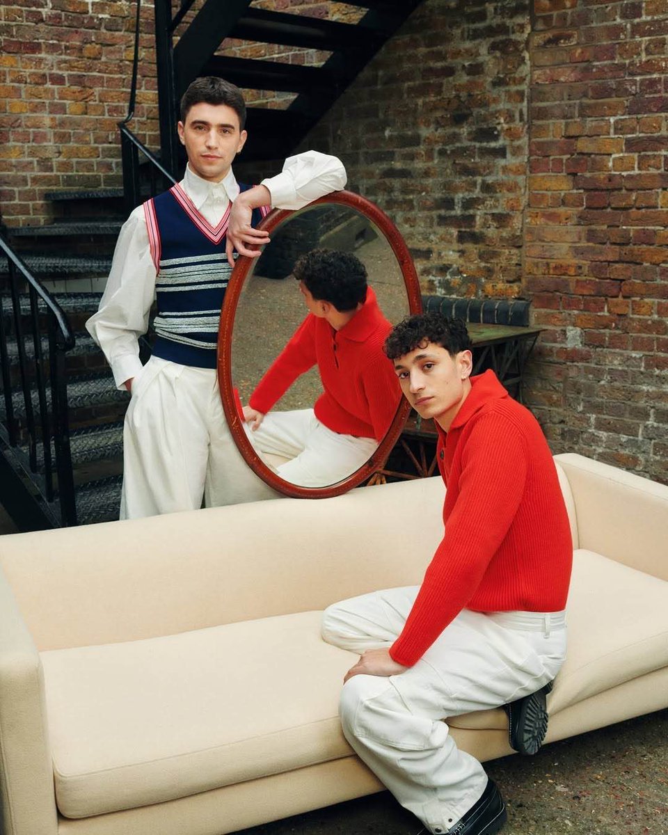 GeorgeRexstrew1's tweet photo. George and Jayden in a promotional photoshoot from Netflix. https://t.co/QLp7ogIMcY