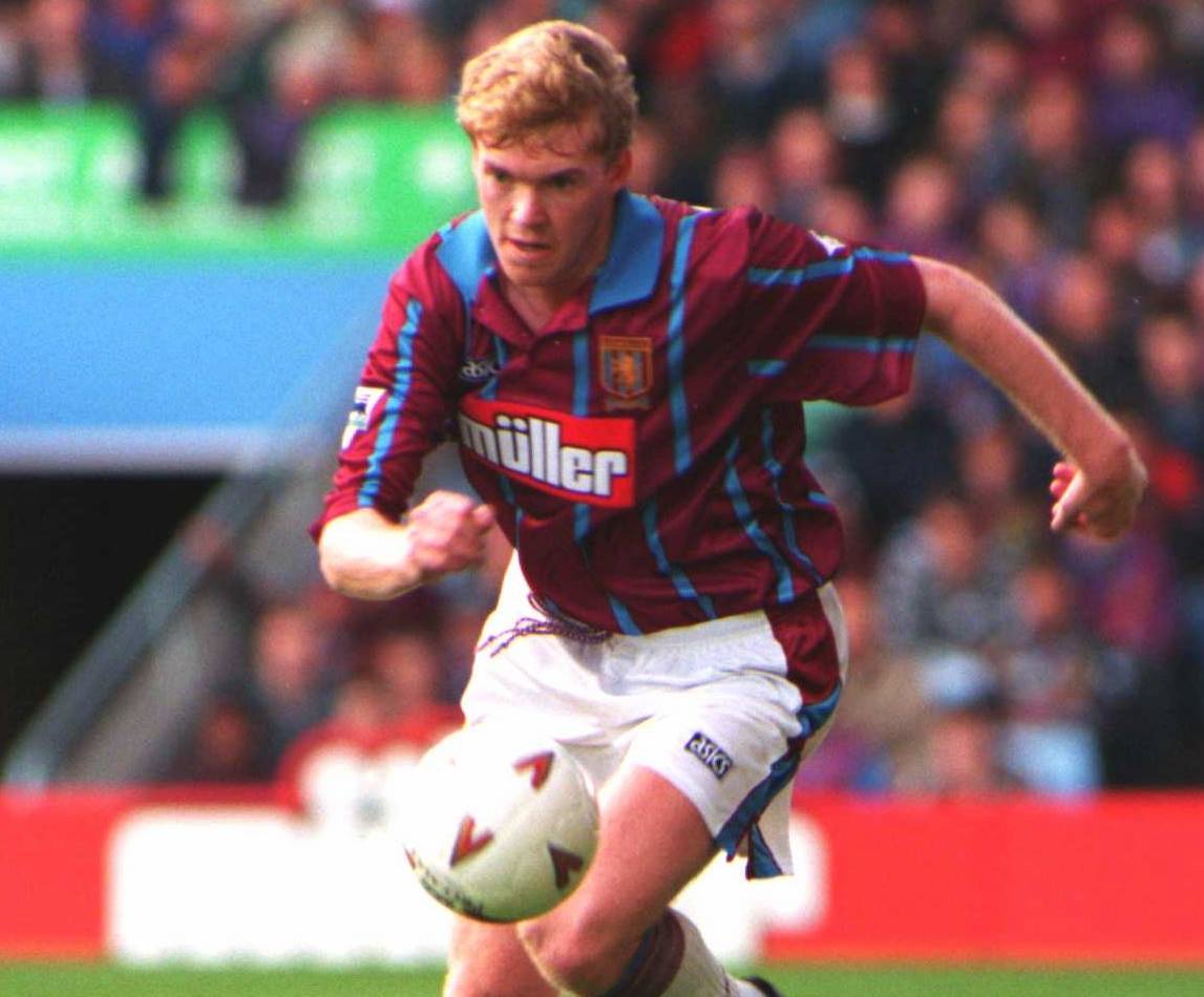 CoinGifts's tweet photo. 19th Jan 1969:
Former Aston Villa defender Steve Staunton was born on this day 56 years ago.
An Ideal Vintage Retro Birthday Valentines Day Gift Idea for an #AstonVillaFC #AVFCπ Fan #MONAVL #MONVIL #Emery #UnaiEmery #VillaPark #DennisMortimer #MOTD2
β‘οΈ https://t.co/MO8k2dVy68 https://t.co/sY9bBqZH73
