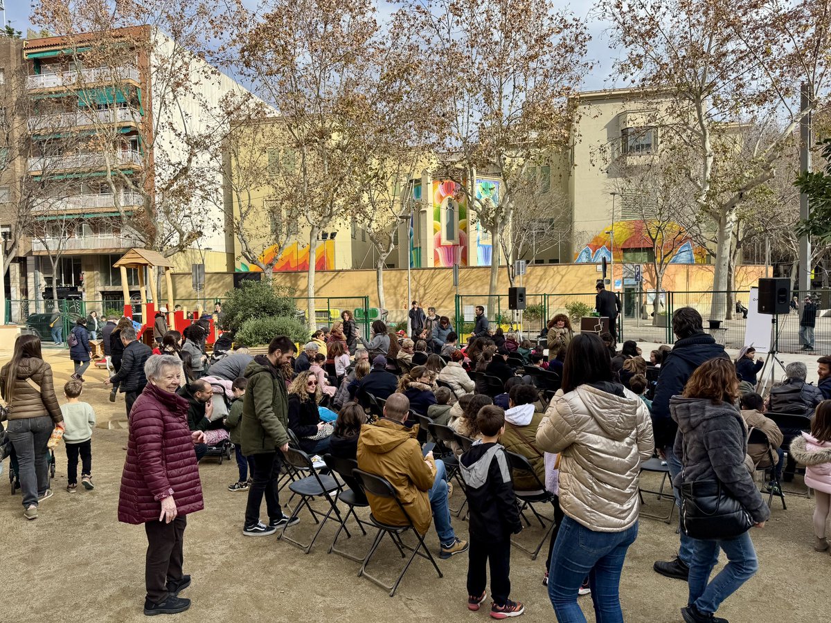 CuidemSant's tweet photo. Estem de Festa Major a Sant Antoni 🥳.
Omplim els carrers ✨♥️.

#FMSantAntoni https://t.co/q9PyAL3NkD