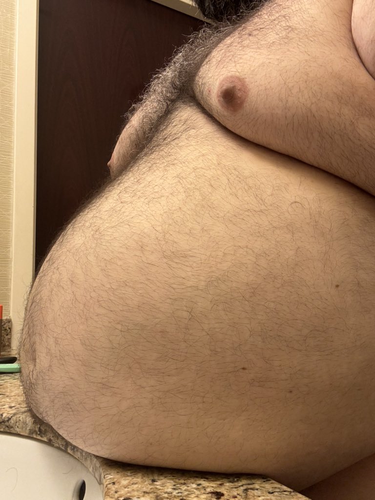 Bearly_Ronin's tweet photo. Someone order some hairy bear belly? https://t.co/w8Y4zLv4g9