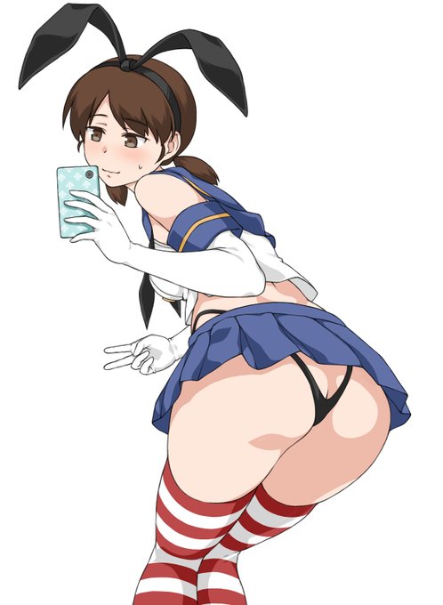 ふぇーすさん(@rinc7600)の描かれた白雪https://t.co/PBP1kCYyfsが思い切り刺さってしまい、つい…。`一枚だけ凄いアングルで'自撮りする白雪です。…他の鎮守府の白雪の場合、も見られるといいなあ…なんて。 