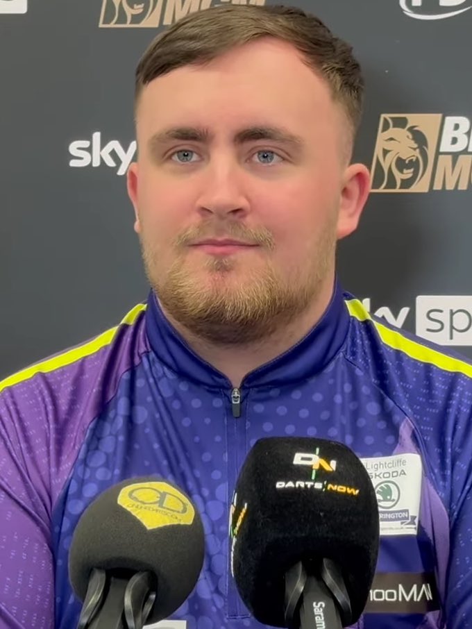 Folk skriker når afrikanske spillere ser litt eldre ut enn alderen sin, men dere skal la dette slide som 17 år?