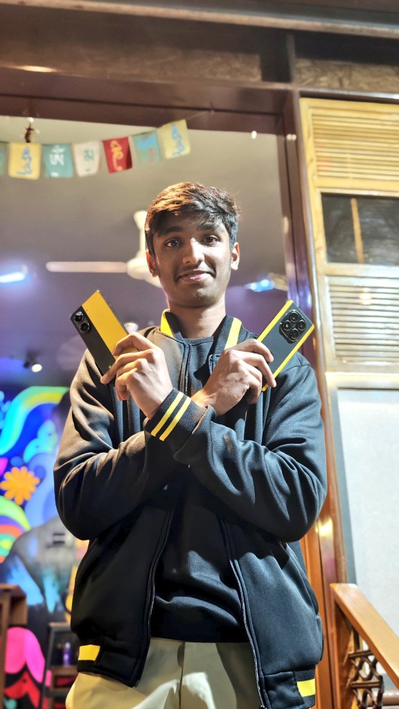 shoaib_rajgoli's tweet photo. #POCOX7Pro5G &amp; #POCOX75G are pushing boundaries like never before! Huge thanks to @IndiaPOCO, @Himanshu_POCO, @Pathtoremember, @AnujSidharth for this amazing experience! #XceedAllLimits #MadeOfMad #POCOXSeries @IndiaPOCO @Himanshu_POCO @Pathtoremember @digvj @AnujSidharth https://t.co/Jj11y2V0JT