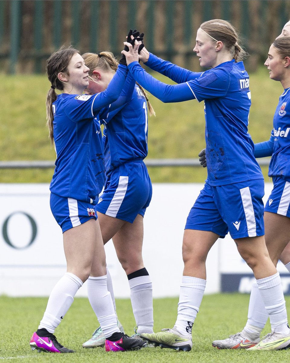 A big goal for <a href="/PenybontWomenFC/">Penybont Women FC</a> 🙌

#GeneroAdranSouth