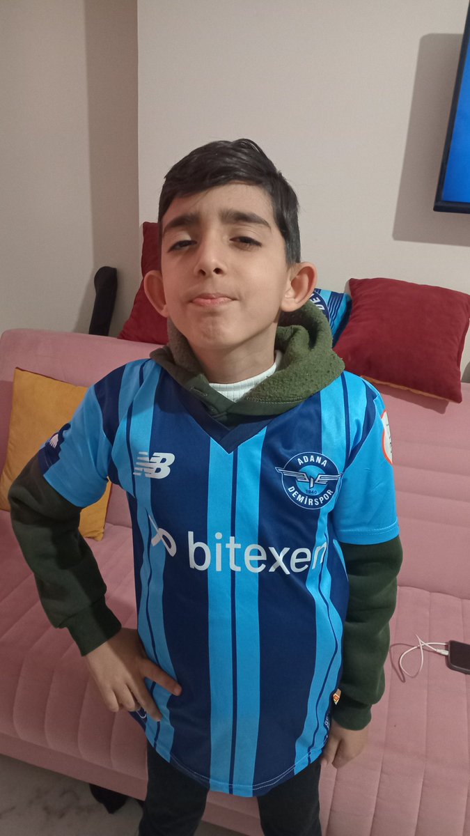 Çok şükür evladımızı örf,  adet ve geleneğimizi gosterdik; terbiye verebildik.  İstanbul hayranlığı değil, memleket sevdası...