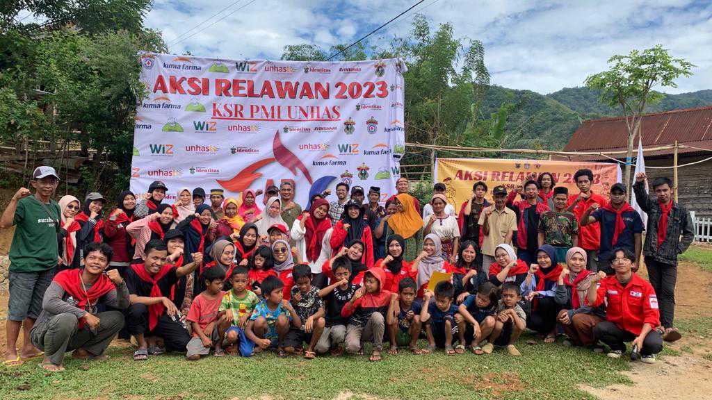 FatmaSriFatima1's tweet photo. Day one https://t.co/MMwoH8YRvY