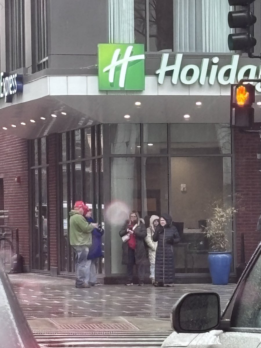 Dagger Brown tweet media