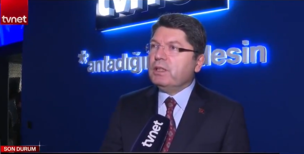 BAKAN TUNÇ'UN SON AÇIKLAMASI NE ANLAMA GELİYOR? 

23 Ocak tarihi yaklaşmak üzere ve Yargı Reformu Strateji Belgesi ile 10. ve 11. yargı paketlerine ilişkin detaylar medyaya düşmeye başladı. 

Bakan Tunç'un son yaptığı açıklamaya göre: Yargı Reformu strateji belgesi, 10. ve 11.