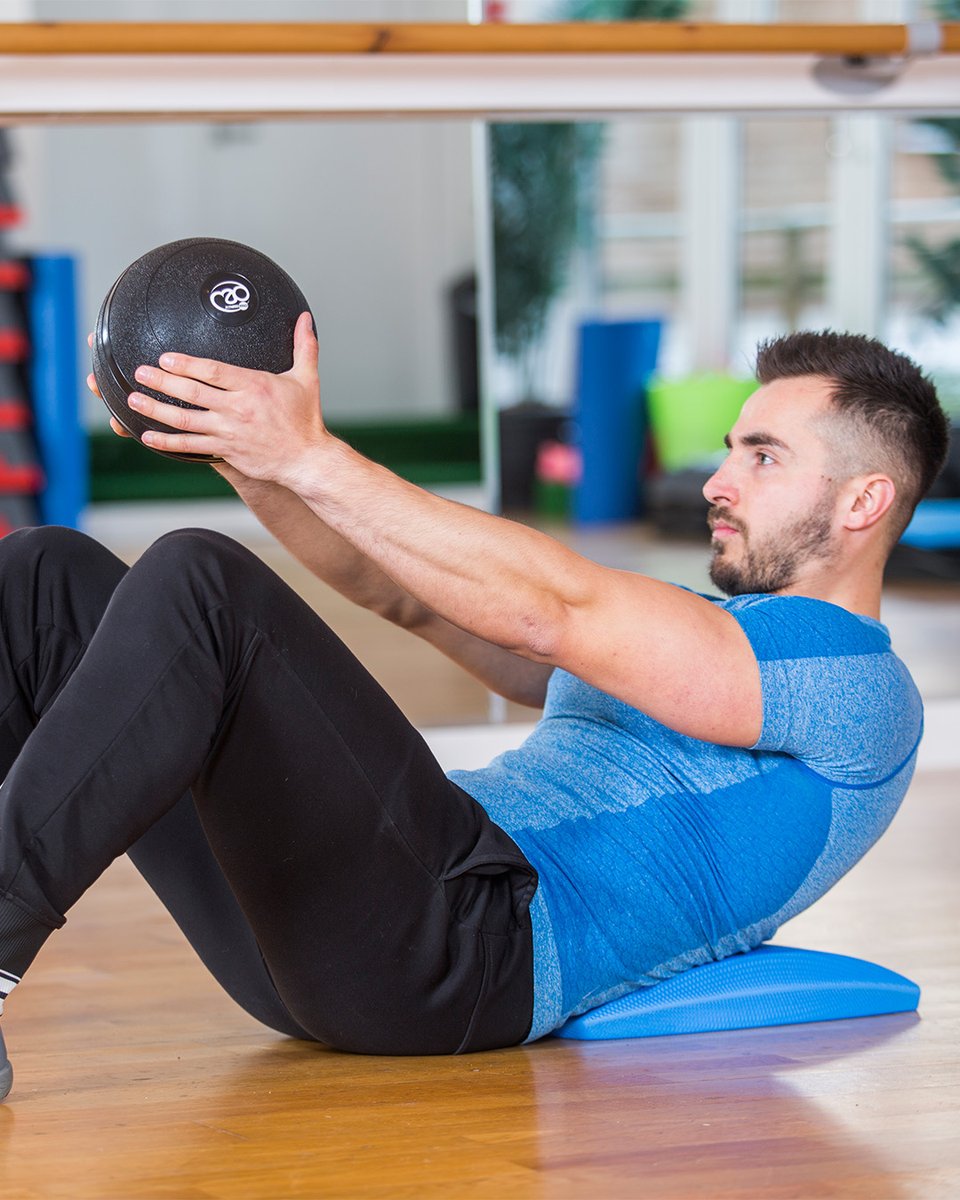 Nail the perfect sit-up with the Fitness-Mad Ab Mat! 💪 Designed to support your lower back while targeting upper, lower, and oblique abs 🏋️‍♂️ mad-hq.com/shop/fitness/b… #madhq #fitnessmad #abs #gym #strong