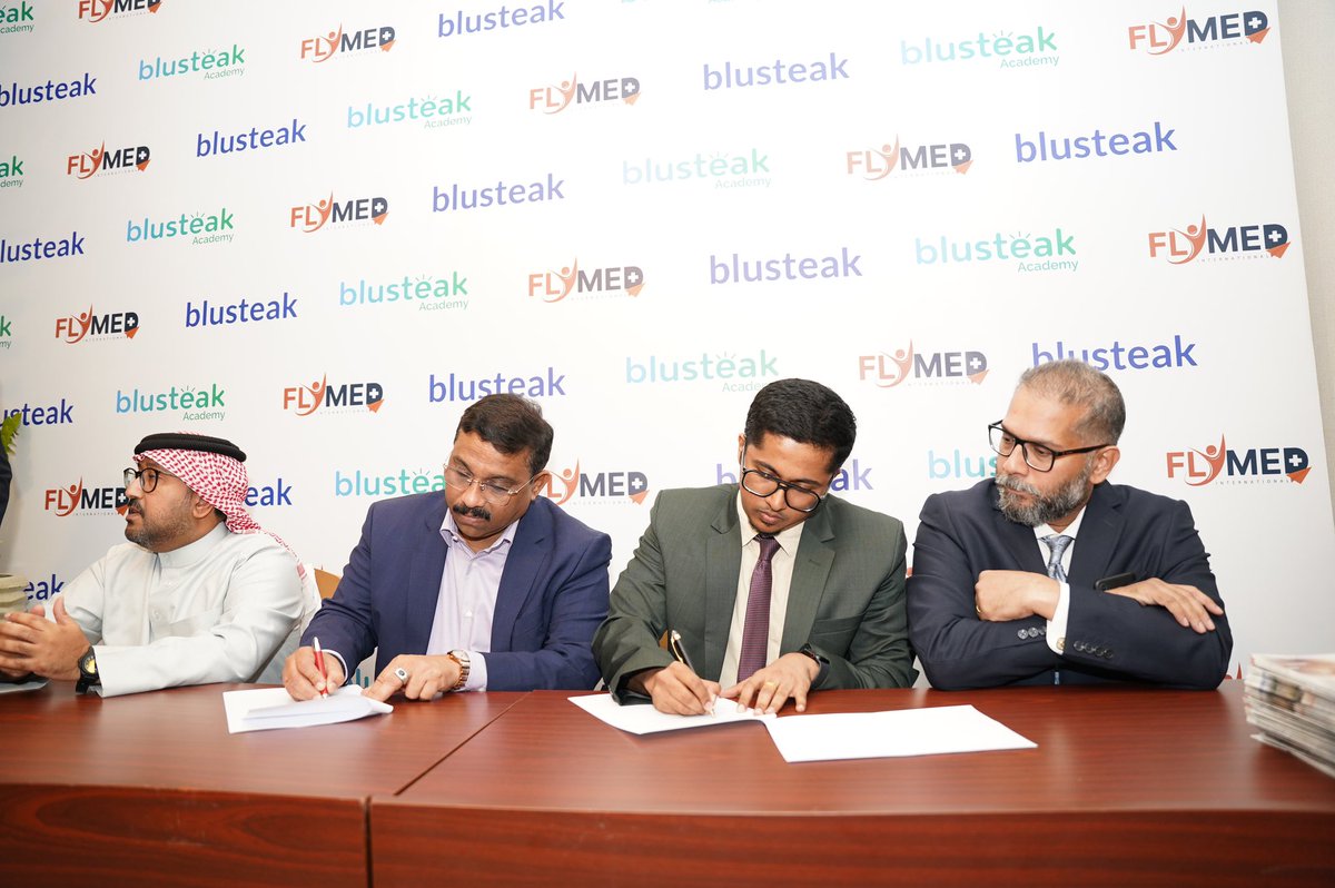 Jaison Thomas (@thejaisonthomas) on Twitter photo New beginnings for <a href="/BlusteakMedia/">Blusteak Media</a>
Step one of our international expansion
#bahrain
<a href="/yusuflori/">Yusuf Lori</a> New beginnings for <a href="/BlusteakMedia/">Blusteak Media</a>
Step one of our international expansion
#bahrain
<a href="/yusuflori/">Yusuf Lori</a>
