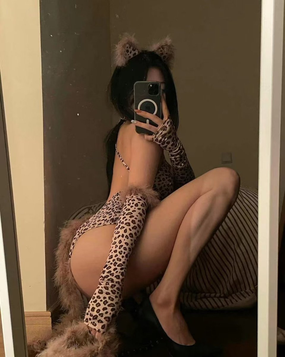 snake_yya's tweet photo. #bnwo #interracial #nsfw #nsfwtwt #cheating #blacked #blackcock #Cuckold https://t.co/f9i3h9J6iq