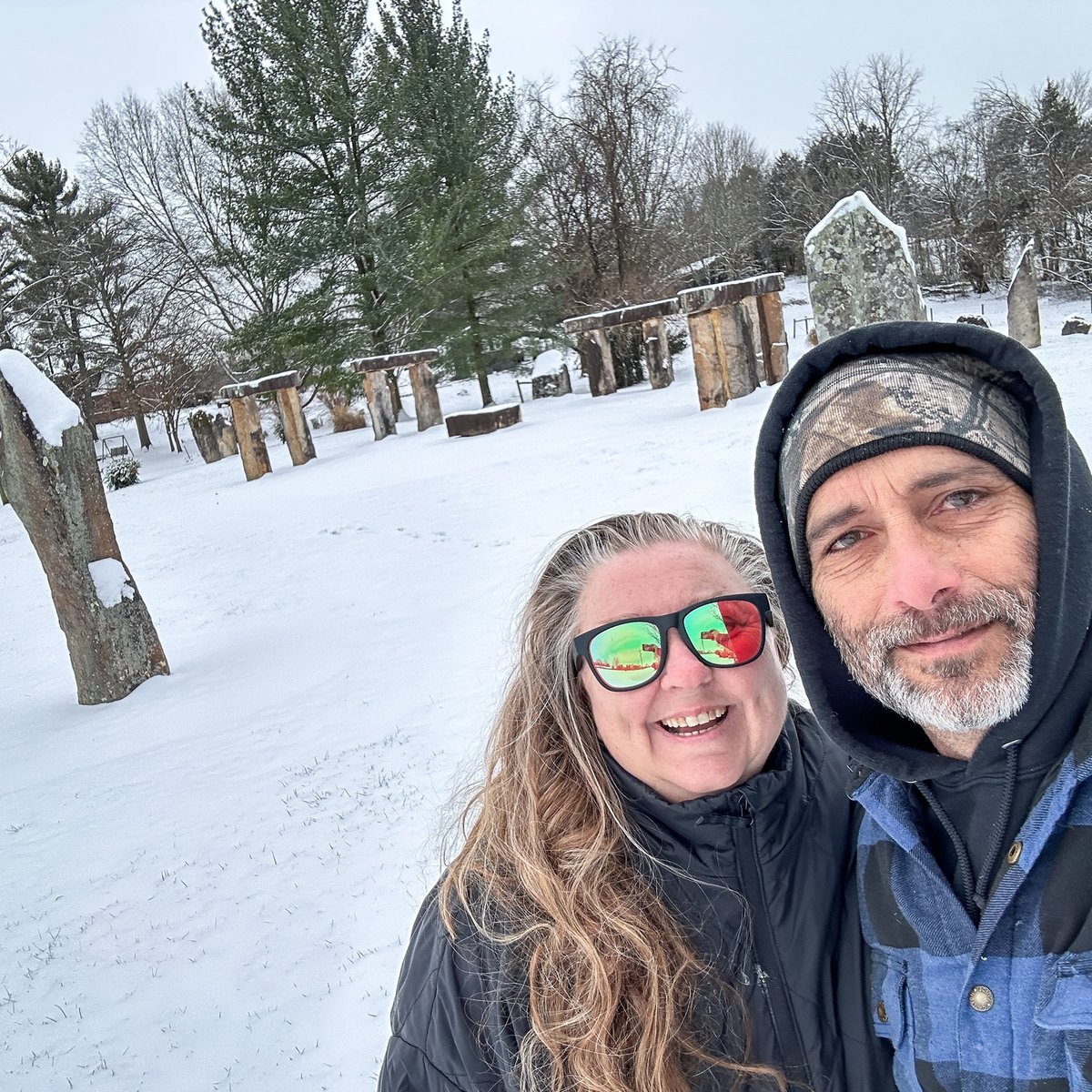 📜 #DYK there is a replica of Stonehenge in Kentucky? Built by <a href="/MVKYtourism/">Munfordville Tourism</a> resident Chester Fryer, Kentucky Stonehenge has the same diameter, spacing, and number of rocks as the original! Learn more: bit.ly/3Wp48wq

#TravelKY

📸 Kentucky Road Trips 📍 <a href="/HartCoTourism/">Hart County Tourism</a>