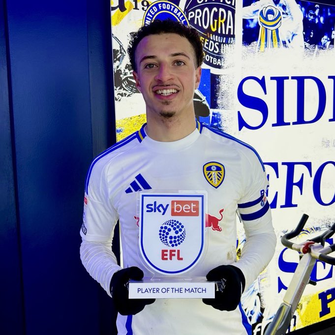 LUFC_Turk's tweet photo. MAÇIN ADAMI! 💪🏻🔥 #LEESHW https://t.co/WSoVOaxRNG