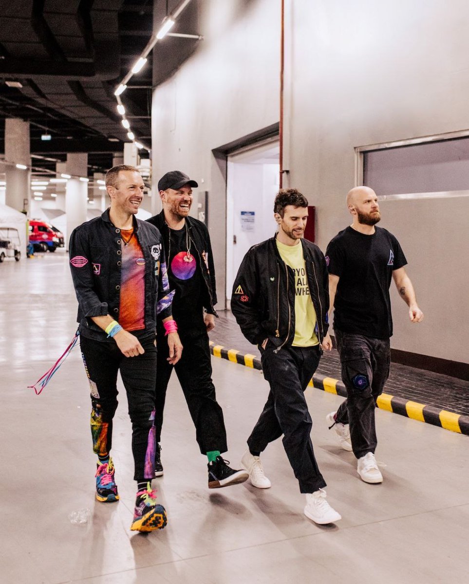 ColdplayPHL's tweet photo. π
OTD 1 Year Ago: @coldplay took us to the Music of the Spheres with their Historic back-to-back #MOTSWTPH Shows! πͺβ¨
π
19-20 Jan, 2024
πΈ @annaleemedia via Coldplay App
π Order MOON MUSiC Now: https://t.co/mUjgbAdYc5
π Stream Now: https://t.co/nReh9rRqev
π² Follow Us: https://t.co/UMkTaaFDIx