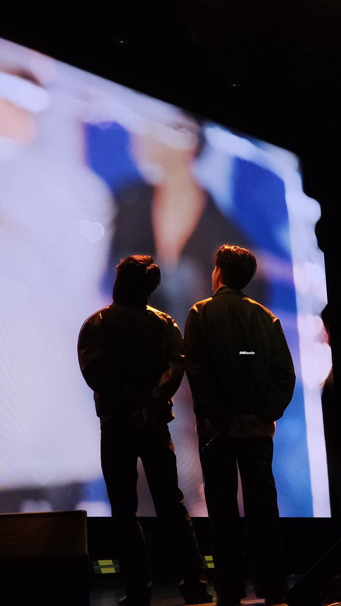 IMRoninwanni's tweet image. let us go together🧡🩵
#OhmLeng1stFMinMacau 
#ohmleng 
#ohm #lengso
