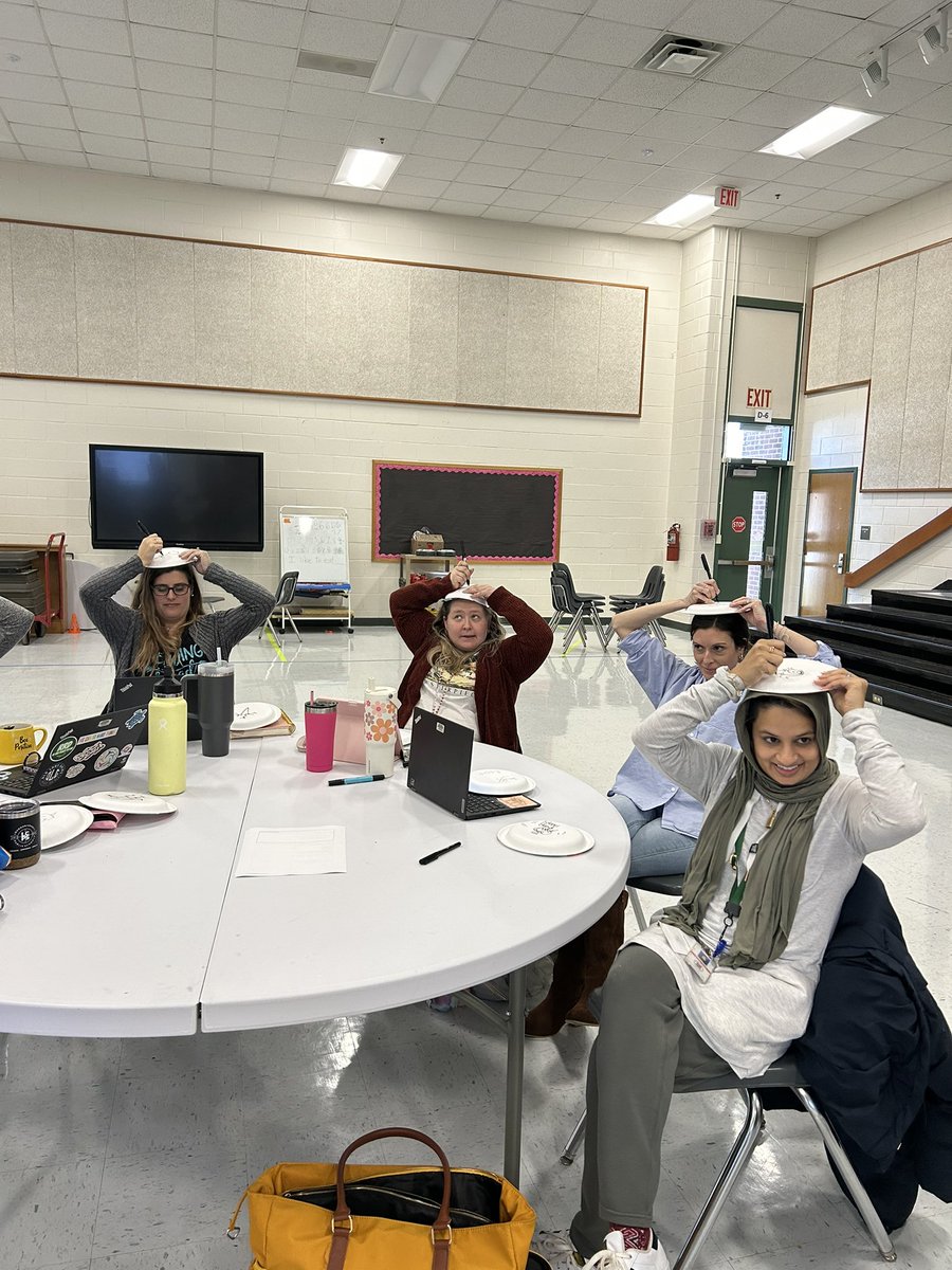 Nicole Makstutis tweet media