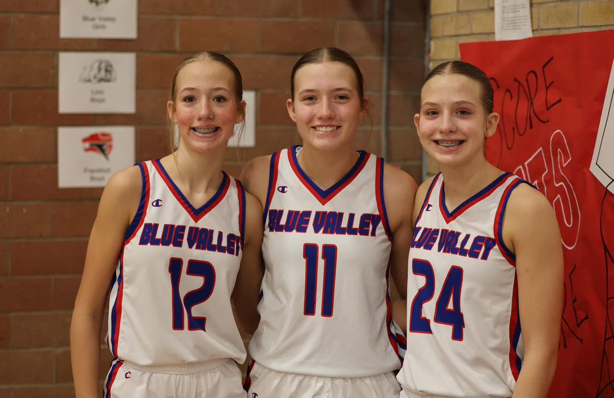 MHKSlamElite's tweet photo. So proud of the Brockman girls.
Freshman, Bralynn Brockman - 6pts
Junior, Brynlynn Brockman - 25pts
Freshman, Bryleigh Brockman - 16pts
#Slamily https://t.co/pimmZDVb7n