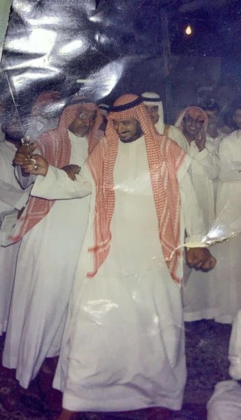 tk__111's tweet photo. #من_الارشيف 

والدي الشيخ عطيـان بن حضيض المحمدي رحمه الله واسكنه فسيح جناته 
كنت نقي القلب طيب الاثر رحمك الله وجمعني الله بك في جنات النعيم 

#شخصيات_من_بني_عمرو_من_حرب https://t.co/KB2ipKzhJW