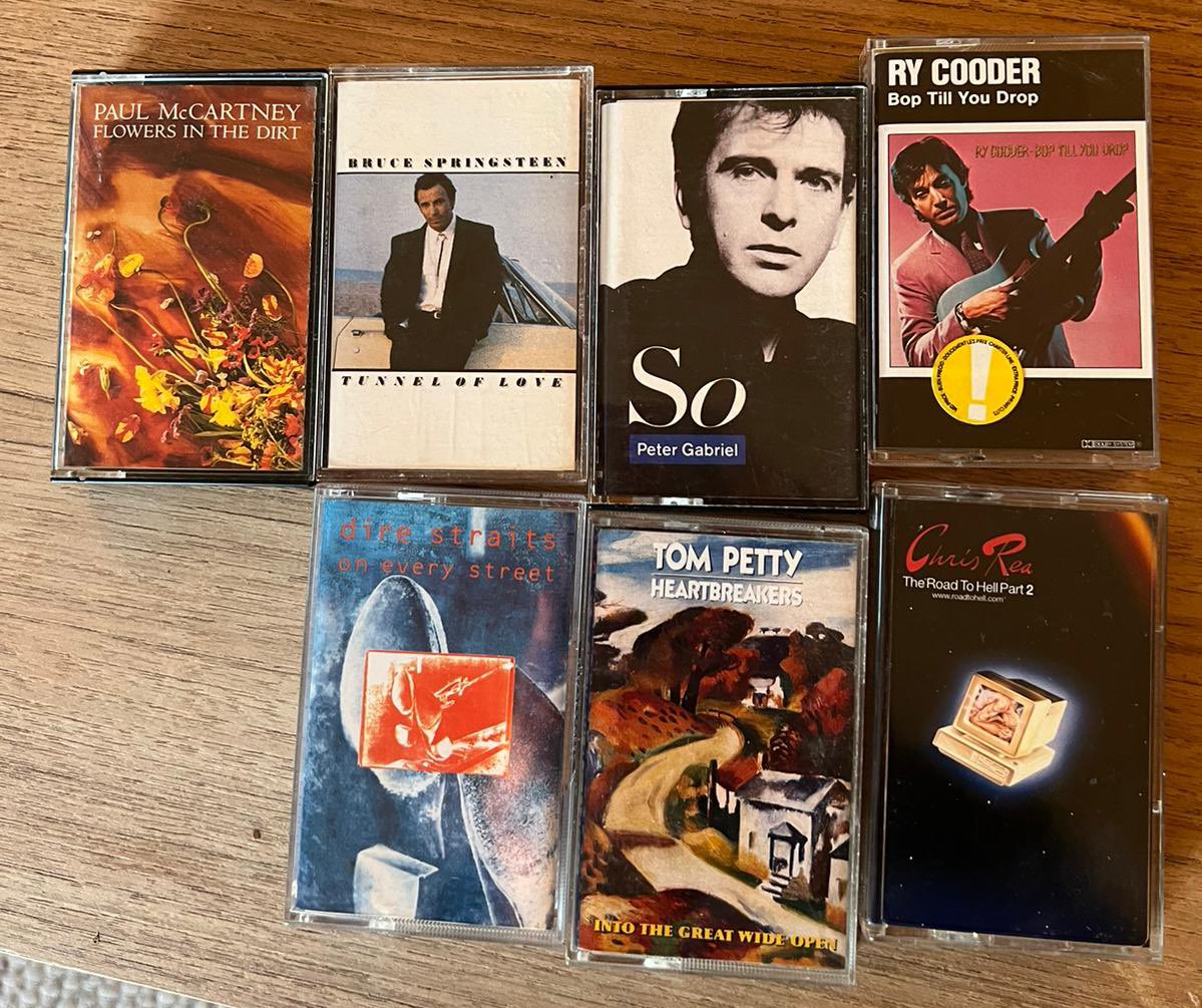 Söndagsmiddag söder om stan. Vi kör både  ny och gammal musik.