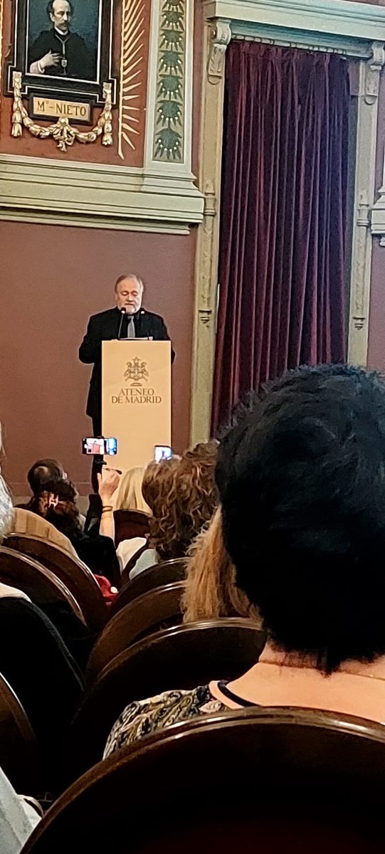 Un honor recibir el nombramiento de delegado académico de la Academia Norteamericana de Literatura Moderna Internacional de Nueva Jersey (EE. UU.)
#ANLMI
#Labad
 #halconesdelaamistad
#escritores 
#aranda