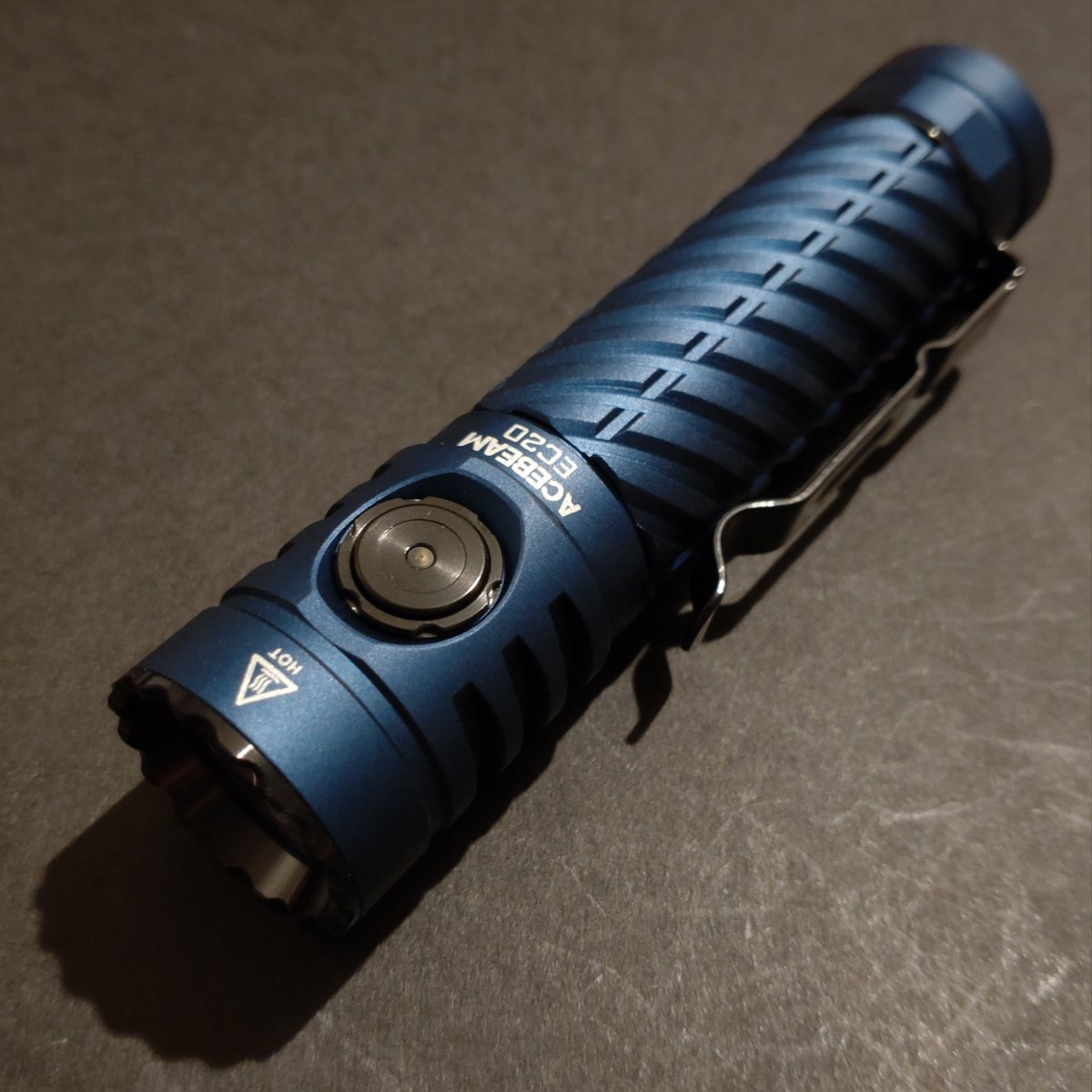 QTjFdszHrev6h3J's tweet photo. ACEBEAM EC20 SFT-25R HI 6500K

目視できるフリッカー無し

ボディの質感がとても良いです。
Ul設定が3種から選べるのも◯

カラーモードは明るさと配光のせいもあってか、あまり使い道が無いかも(^_^;)

まだ、マグネットが簡単に外せないことも残念です。

#ACEBEAM
#EC20
#flashlight https://t.co/m26nceRxsq