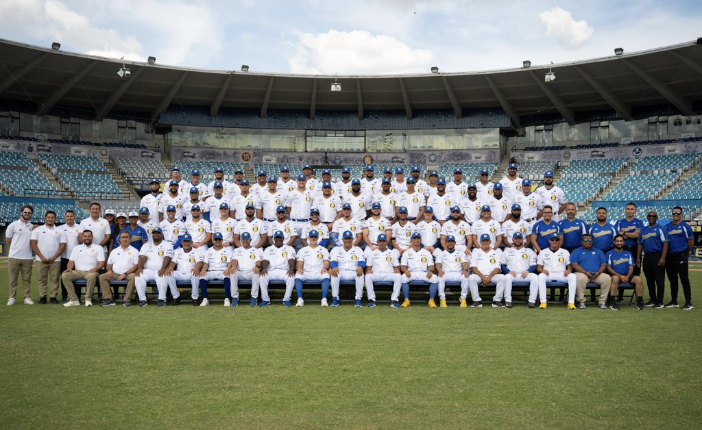 ¡𝗠𝗮𝗴𝗮𝗹𝗹𝗮𝗻𝗲𝘀 𝗽𝗮𝗿𝗮 𝘁𝗼𝗱𝗼 𝗲𝗹 𝗺𝘂𝗻𝗱𝗼!  ⛴️💙

El equipo que lo dio todo en la temporada 2024-25 💪

Nos vemos en la próxima campaña para buscar el título 🏆🙌

📸 <a href="/_elioMphoto/">Elio J. Miranda</a>