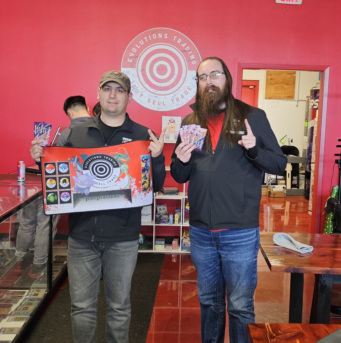 Locked up the last needed 1st place on challenge #4 with Lugia. Now to get ready for San Antonio next weekend! Shout out to my teammate Josh (piloting Gholdengo) for getting 2nd place in a grueling finals battle. #TeamEvolutions
<a href="/Evolutions2020/">Evolutions Trading</a>