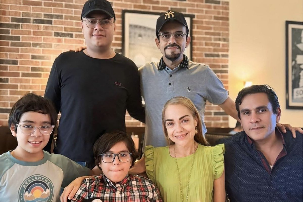 Feliz Domingo Familiar!!!  que Dios los bendiga 🙏🏻