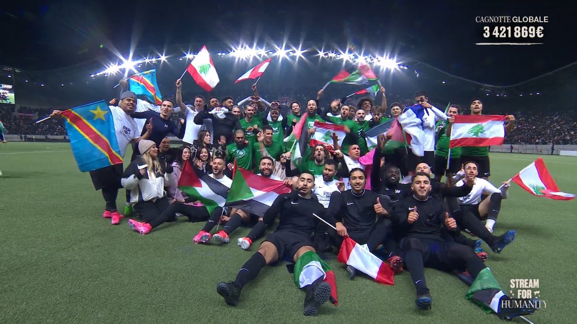 ZORO__667's tweet image. [THREAD] - Les meilleurs moments du match caritatif de Amine
 #StreamForHumanity