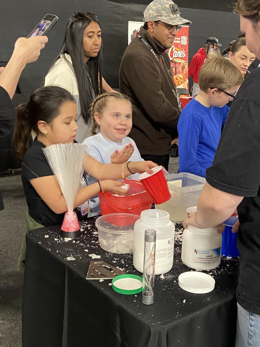 Science Is Fun tweet media