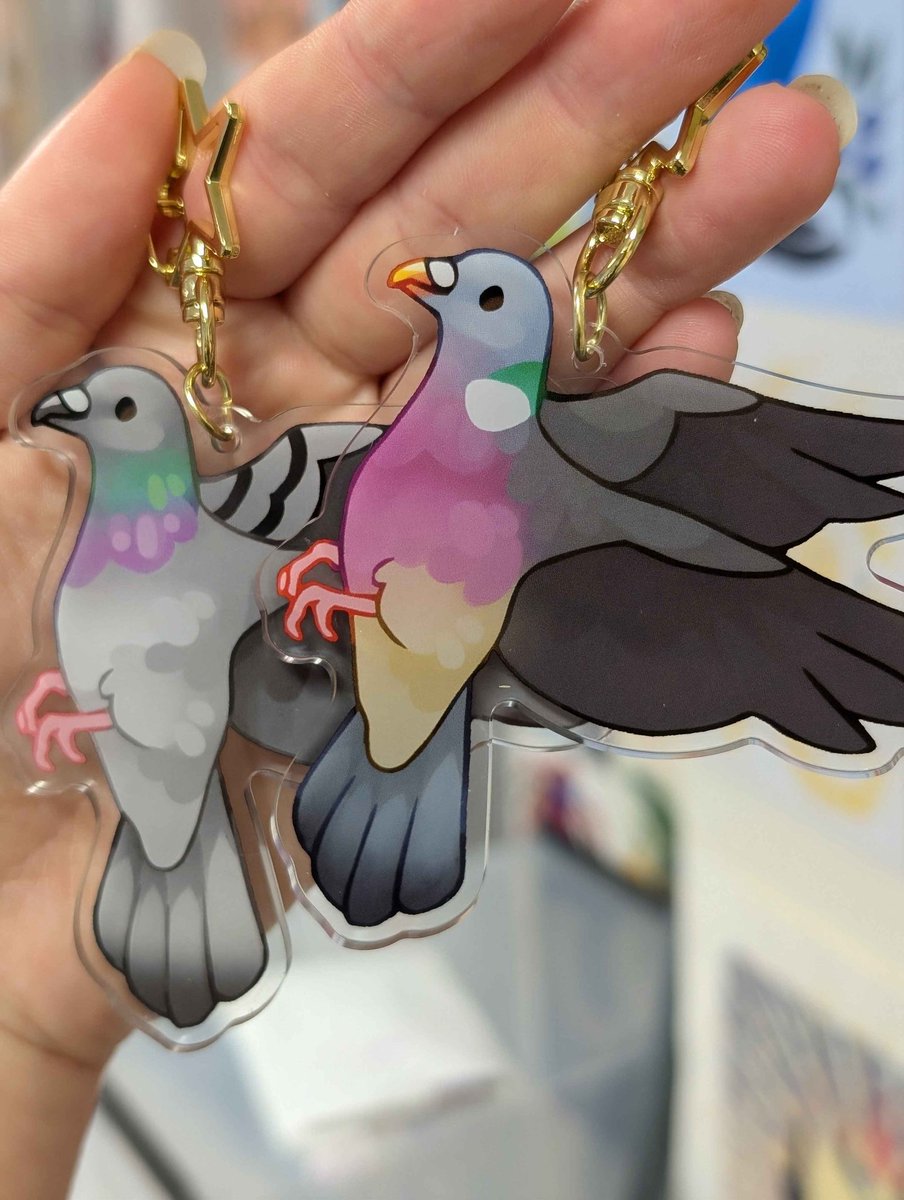 The shop re-opens on Thursday January 23rd, 17:00 CET! <3

We'll have some new goodies in stock, including galah &amp; cockatiel hair claws, African grey &amp; Poicephalus enamel pins, pigeon keychains, and the very last stock we have of A &amp; B-grade plushies.