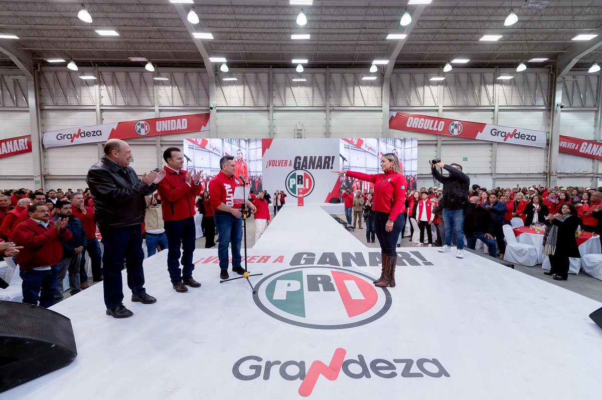 Esto es el PRI en Durango: familia, corazón y las ganas de #VolverAGanar. ❤️💪

En el Encuentro Priista nos recordamos lo que nos une y renovamos el compromiso de trabajar por nuestra gente. Aquí hay unidad, orgullo y mucha fuerza para sacar a Durango adelante.

Con la presidenta