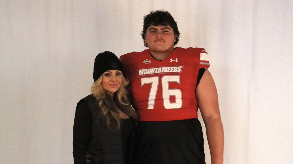 FrankieRivera76's tweet photo. Thank you to the entire Western Colorado staff for the unbelievable hospitality during my Official Visit! @MountaineerFB @Jas_Bains_12 @tauer34 @CoachJVG @CoachRoyWCU @JGonzo_24 @joemclain13 @CoBasslikdafish @CDublins14 @SPPirateFB @LACitySection @breezepreps @NE_Ok_HS_Sports #OfficialVisit #ThinAirCrew #MountUp