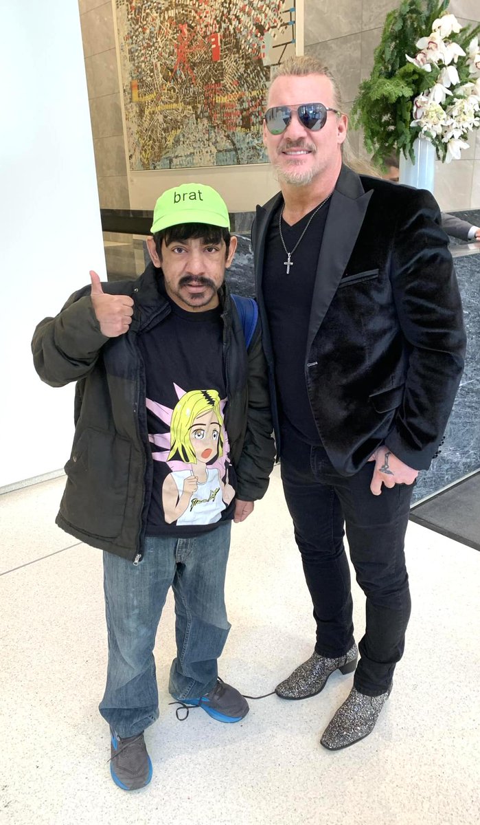 DasWonderGecko's tweet photo. awesome 2 meet @IAmJericho #ChrisJericho #aewworldchampion #Y2J #worldchampion #wwechampion #ICChampion #Brat #dualipa #fozzy #Thrillseekers #innercircle #wwe #nyc #Jerishow https://t.co/Ob9vpHNAwB