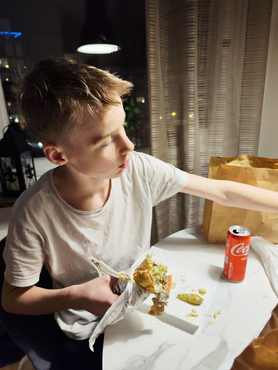 MaiL09cs tweet media