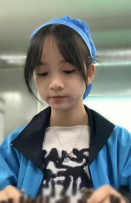 在工廠沒穿內褲🩲     
你敢不敢直接放進來 ？？ 
#20y #廠妹 https://t.co/l70pfND8tj