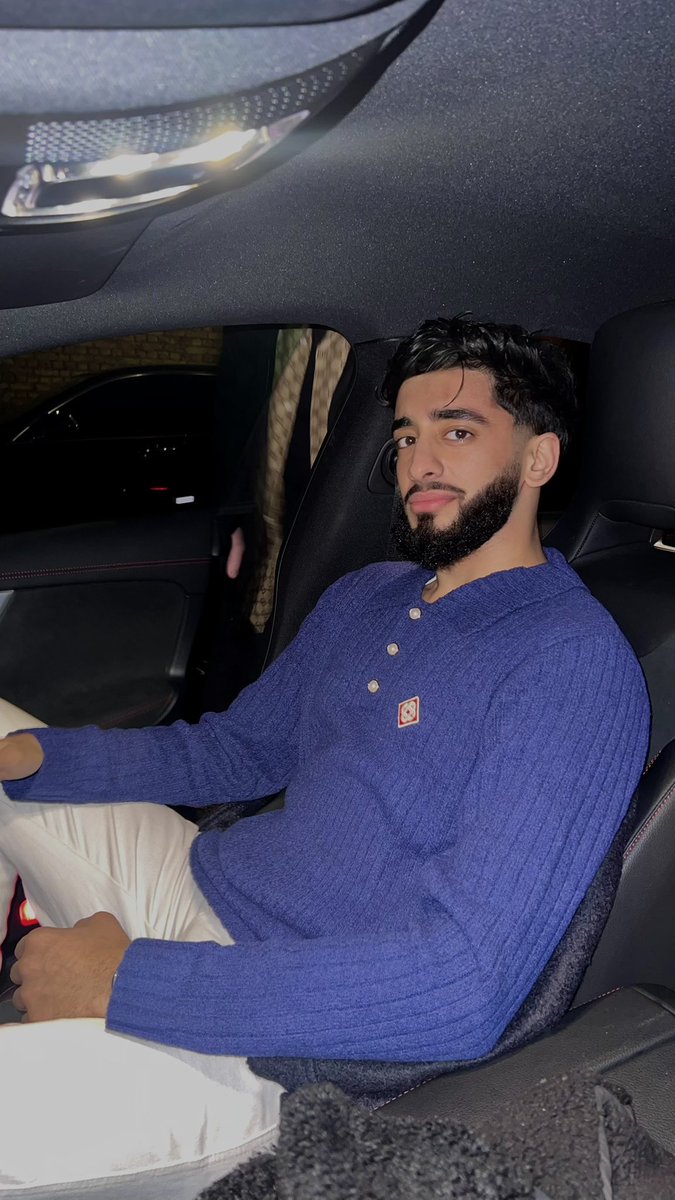 Zuhair14_'s tweet photo. Birthday celebrations with my London family 📍 https://t.co/uBHMbSiwre