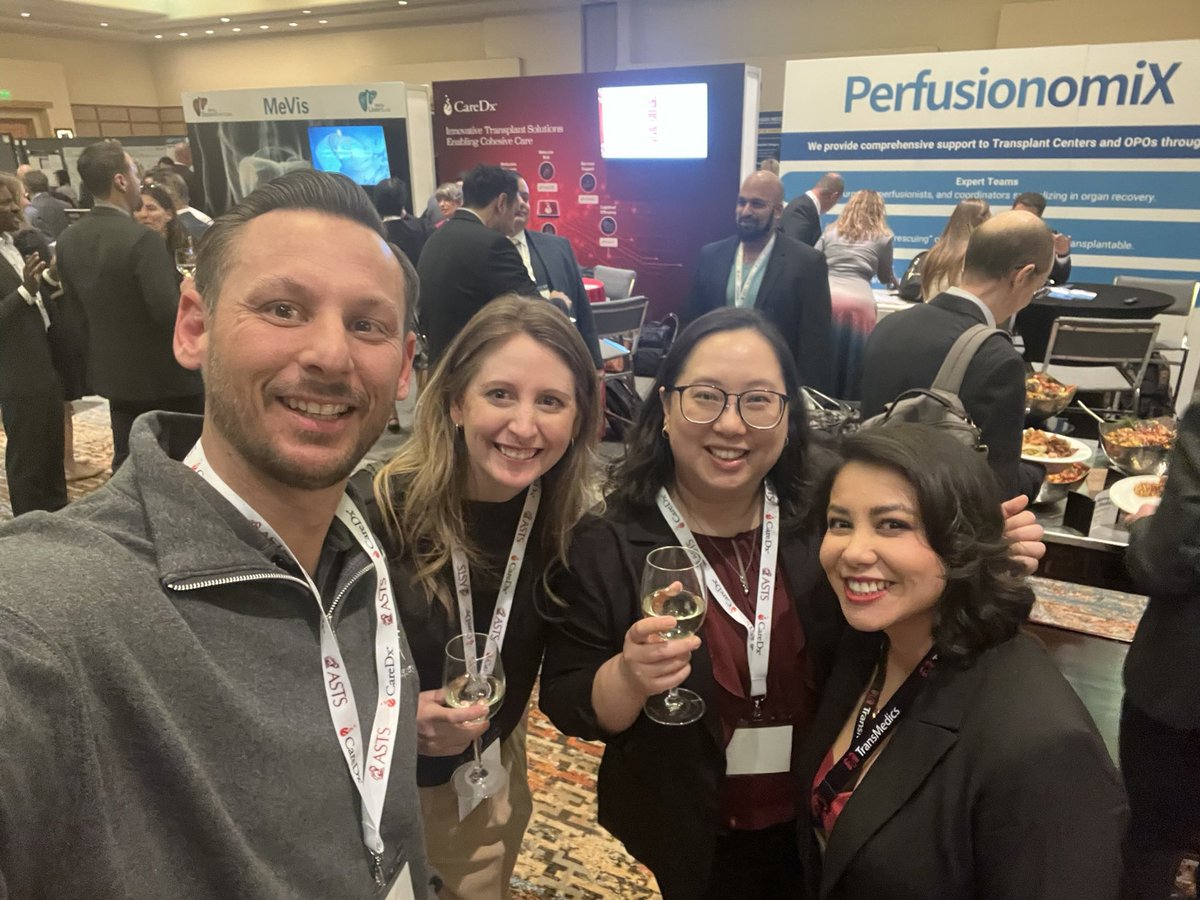 MCNguyenMD's tweet image. Mayo Clinic Arizona representation at the #ASTSWinter Symposium. Great time sharing insights and connecting with colleagues. #Transplantation #MayoClinic @MathurAmitK @nnk_tx_hpb @StephOharaMD