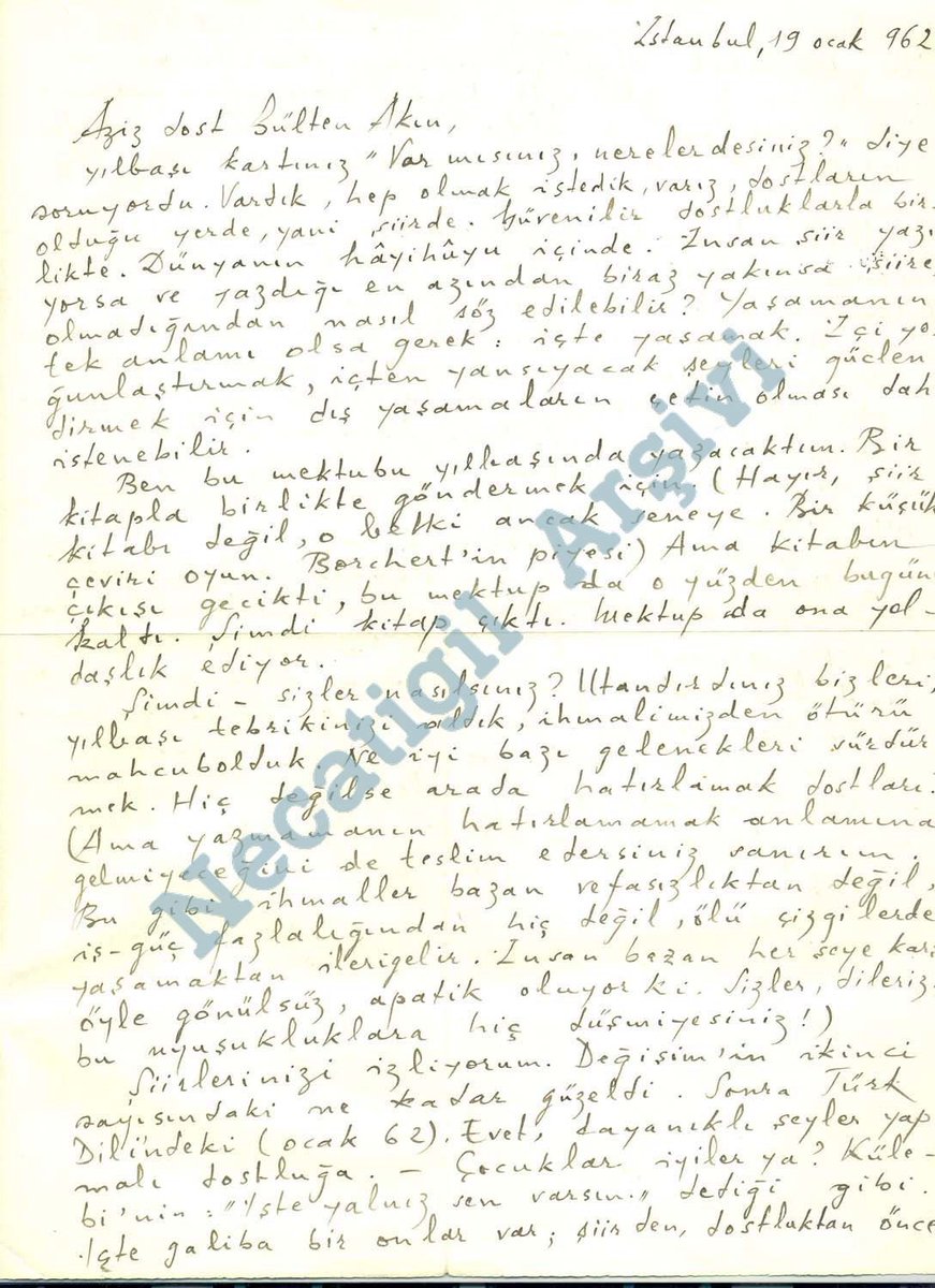 Necatigil’in Gülten Akın’a 19 Ocak 1962 tarihli mektubu. (Şiirinizin Tadına Geç Vardım, YKY, 2023)
necatigilinodasi.com/mektuplari/gul…