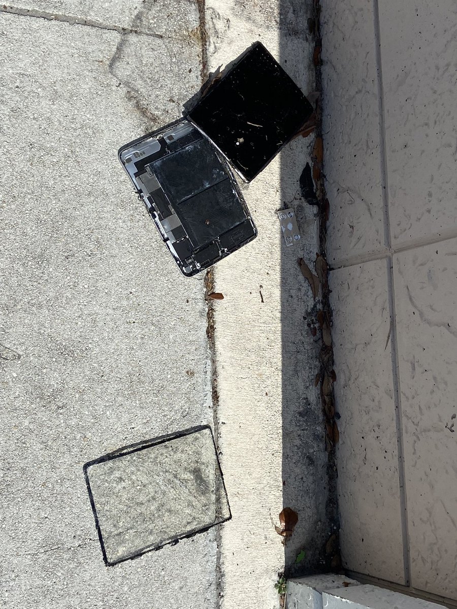 classyghost_'s tweet image. TikTok users right now