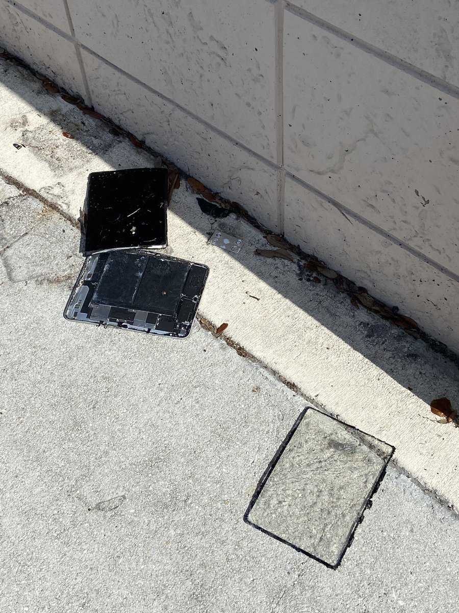 classyghost_'s tweet image. TikTok users right now