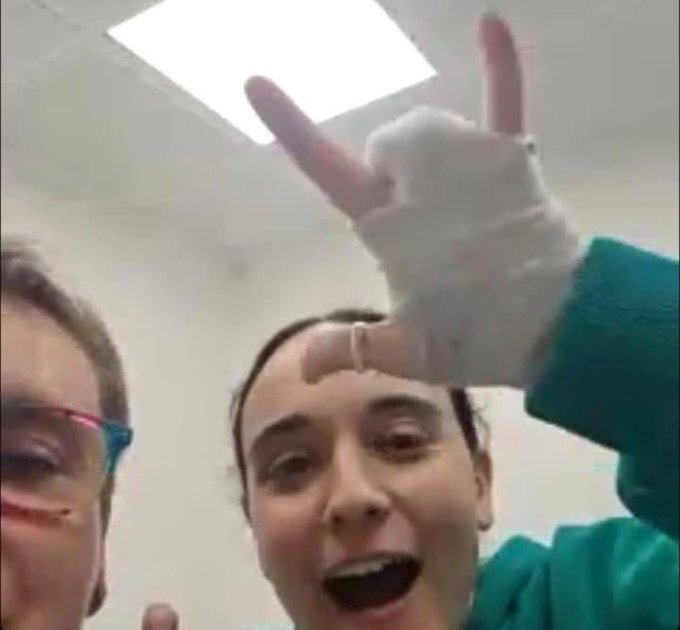 upuknews1's tweet photo. #WATCH : Emily is finally back, safe in her mother’s arms, still smiling and stronger than ever.
#RomiGonen #EmilyDamari #DoronShtenberKhir #Gaza #hostagedeal #HostagesRelease #IDF #Israel #IsraelHostage #Hamas #Israel https://t.co/IIr8CbsdmA