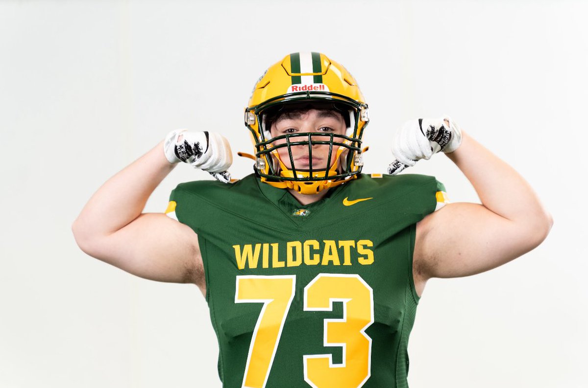 Had a great OV with <a href="/NMU_Football/">NMU Football</a> and am excited to announce that I have received my 5th scholarship offer to Northern Michigan University.
<a href="/NMU_CoachRich/">Shane Richardson</a> <a href="/CoachGatz75/">Joe Gatz</a> <a href="/ezekiel_combs/">Ezekiel Combs</a> @CoachSinerNMU <a href="/Hersey_Football/">Hersey Football</a> <a href="/criles76/">Chris Riley</a> <a href="/TNelson_9/">Tom Nelson</a>