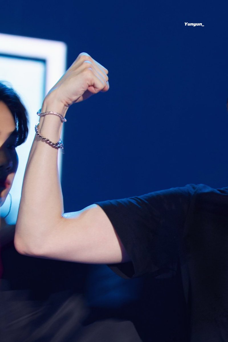 250119 THE MOMENTUM
💪🏻ᓀ‸ᓂ💪🏻

#DOYOUNG #doyoung #도영 
#NCT도영 #ドヨン