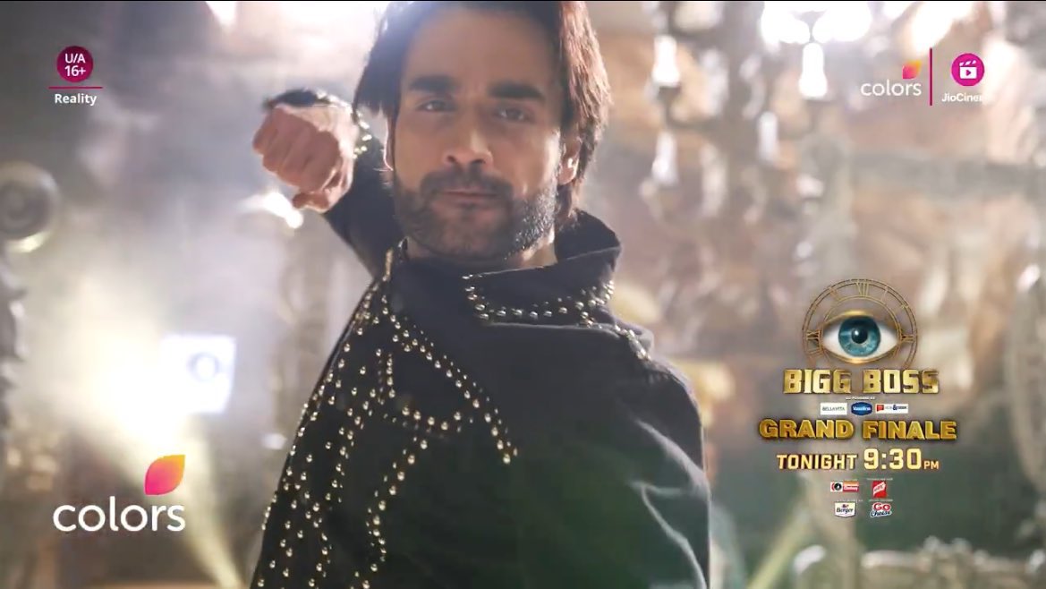 TishXVdian's tweet photo. Salman to Karan, Ankita and all his supporters 🤣

“Vivian yaha tak aya, bohot logon ko HAZAM nahi ho raha” 🔥🔥🔥🔥🔥

LOUDER PLEASE 😂😂🤌🤌

#VivianDsena #BiggBoss18 #BiggBoss18GrandFinale https://t.co/dD6swlGfgF